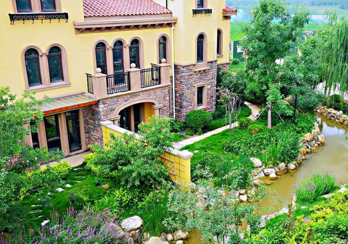 “翡翠系”—围合别墅